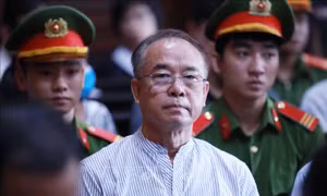 Ngày 16/11, nguyên Phó Chủ tịch UBND TP Hồ Chí Minh Nguyễn Thành Tài hầu tòa