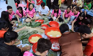 Mang Xuân yêu thương đến người khó khăn