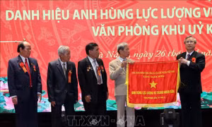 Văn phòng Khu ủy Khu 5 đón nhận danh hiệu Anh hùng Lực lượng vũ trang nhân dân