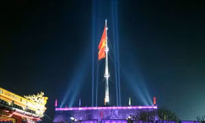 Thừa Thiên - Huế bắn lửa 21 phát súng thần công đón năm mới 2019