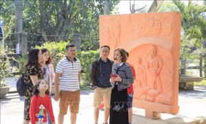 Du khách đến với Điện Biên tăng mạnh trước Lễ hội hoa ban 2019