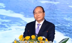 Thủ tướng trả lời chất vấn về phát triển du lịch thành ngành kinh tế mũi nhọn