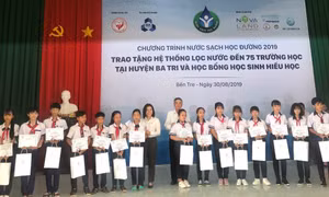 Chương trình 'Nước sạch học đường'