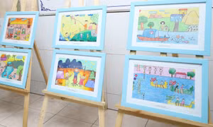 Tháng hội họa đồng hành cùng bệnh nhân ung bướu