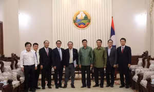 Thủ tướng Lào tiếp Chủ tịch HĐQT THACO và Hoàng Anh Gia Lai