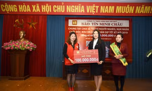 Bảo Tín Minh Châu trao gần 150 triệu đồng từ thiện