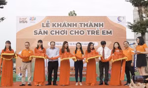Chiến dịch FoxSteps FPT Telecom trao tặng sân chơi cho trẻ em toàn quốc