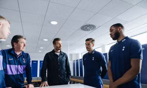 David Beckham và Tottenham Hotspur lần đầu xuất hiện trong loạt phim ngắn của tập đoàn AIA