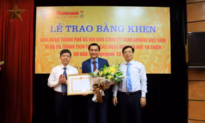 Amway Việt Nam nhận bằng khen của TP Hà Nội, tỉnh Lạng Sơn