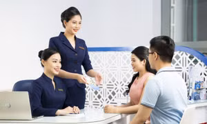 Nâng cao chất lượng sản phẩm dịch vụ ngân hàng – Không chỉ có khách hàng hưởng lợi
