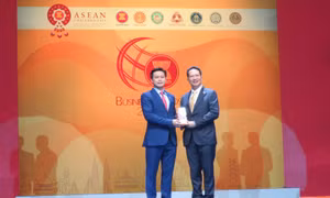 Công ty Yến sào Khánh Hoà nhận giải thưởng Doanh nghiệp ASEAN 