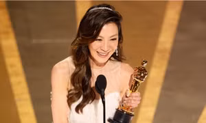 Dương Tử Quỳnh đoạt giải Nữ diễn viên xuất sắc nhất Oscar 2023