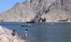 Oman bác sức ép từ Mỹ, duy trì đối thoại với Iran về eo biển Hormuz