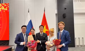Phong trào kết nạp đảng viên mới tại Ekaterinburg, Liên bang Nga