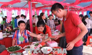 Biến đổi gia đình Việt Nam trong mối quan hệ với gia đình trên thế giới