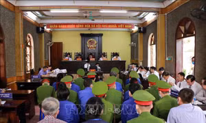 Vụ gian lận điểm thi THPT tại Sơn La: Tiếp tục xét hỏi các bị cáo