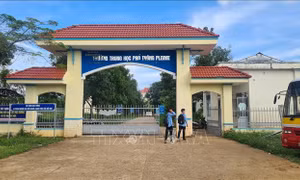 Giáo viên Trường THPT Pleime mong muốn sớm được thanh toán phụ cấp