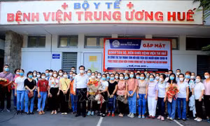 Sẵn sàng chia lửa, đoàn kết chống dịch COVID-19