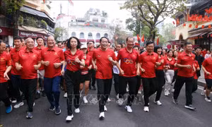 Gần 17.000 người tham gia Ngày chạy Olympic 2026