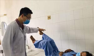 Cứu sống bệnh nhân bị gãy cột sống, nguy cơ tử vong cao