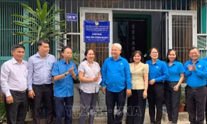 TP Hồ Chí Minh bàn giao 96 'Mái ấm công đoàn' cho người lao động