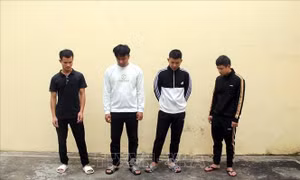 Khởi tố nhóm đối tượng giữ người trái pháp luật