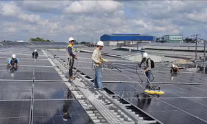Điện mặt trời mái nhà: Bứt tốc nhờ lực đẩy chính sách
