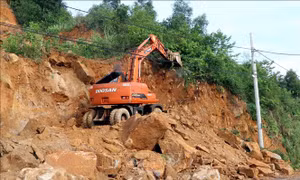 Khẩn trương xử lý điểm sạt lở tại thị xã Kinh Môn