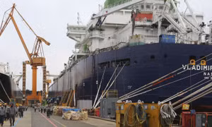 Tập đoàn đóng tàu Hyundai Heavy sắp thâu tóm đối thủ Daewoo Shipbuilding