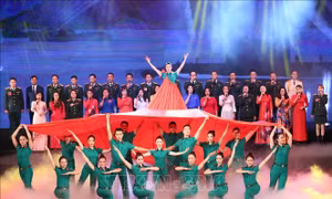 Khai mạc Liên hoan Nghệ thuật quần chúng lực lượng vũ trang và thanh niên, sinh viên