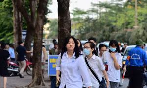 Từ 3 - 5/8, học sinh trúng tuyển lớp 10 ở Hà Nội phải xác nhận nhập học
