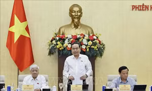 Khai mạc Phiên họp thứ 6 của Ủy ban Thường vụ Quốc hội