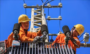 Nắng nóng diện rộng, ngành điện khuyến cáo sử dụng điện tiết kiệm