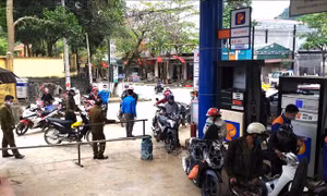Điện Biên khuyến cáo người dân không tích trữ xăng, dầu