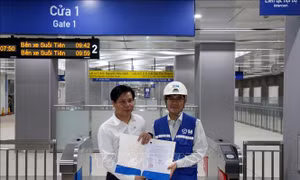Gói thầu đầu tiên của Metro Bến Thành - Suối Tiên được trao Chứng chỉ bàn giao công trình