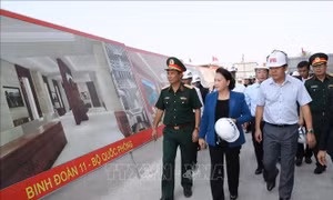 Chủ tịch Quốc hội Nguyễn Thị Kim Ngân kiểm tra tiến độ thi công Nhà Quốc hội Lào