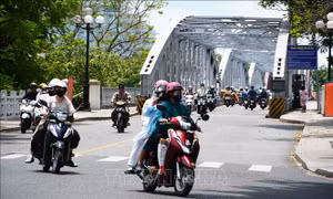Thời tiết dịp khai giảng: Bắc Bộ, Trung Bộ nắng nóng, Nam Bộ chiều tối mưa dông