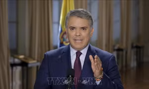 Colombia đóng cửa biên giới với Venezuela 