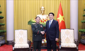 Chủ tịch nước Lương Cường tiếp Chủ nhiệm Tổng cục Chính trị Quân đội nhân dân Lào