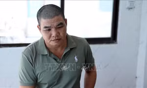 Khởi tố đối tượng trộm 460 triệu đồng trong cốp xe máy của người mua nông sản