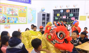 Rộn ràng Trung thu giữa đại ngàn Trường Sơn