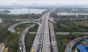 9 ngày nghỉ Tết, lưu lượng ra vào cao tốc bình quân mỗi ngày tăng gần 17%