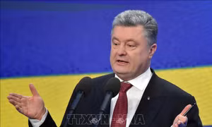 Tổng thống Ukraine yêu cầu gia hạn quy chế đặc biệt với vùng Donbass, tăng cường quyền lực