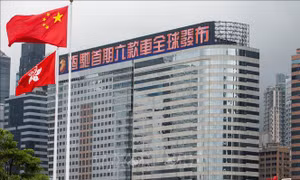 Tập đoàn bất động sản Evergrande hầu tòa tại Hong Kong (Trung Quốc)