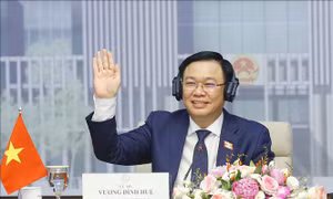 Nếu không có vaccine phòng COVID-19, nhiều quốc gia sẽ lỡ nhịp với kinh tế