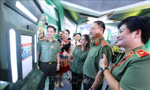 Khai mạc chuỗi sự kiện 'Tổ quốc bình yên'