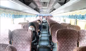 Vận tải vắng khách ngày đầu năm