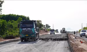 Giải phóng mặt bằng trên tuyến đường Hùng Vương (Quảng Trị) gặp khó