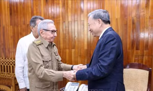 Tổng Bí thư, Chủ tịch nước Tô Lâm gặp Lãnh tụ Cách mạng Cuba, Đại tướng Raúl Castro Ruz
