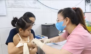 TP Hồ Chí Minh: 17.000 trẻ em được tiêm vaccine sởi trong kỳ nghỉ lễ Quốc khánh